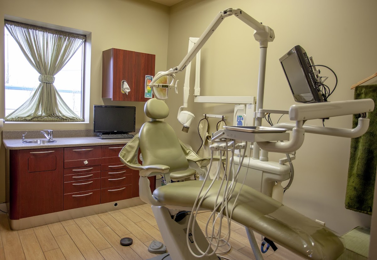 Toothworks Pine Ridge Dental Centre dental clinic in Scarborough - Photo 4