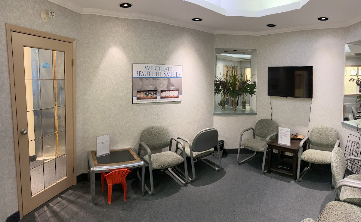 Safavi Dental Clinic dental clinic in Pickering - Photo 6