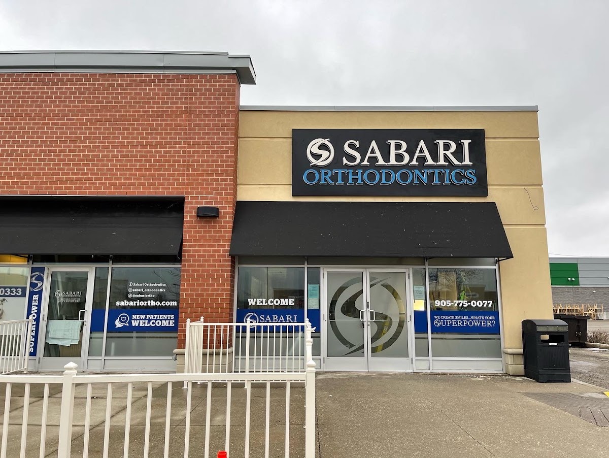 Sabari Orthodontics dental clinic in Bradford - Photo 8