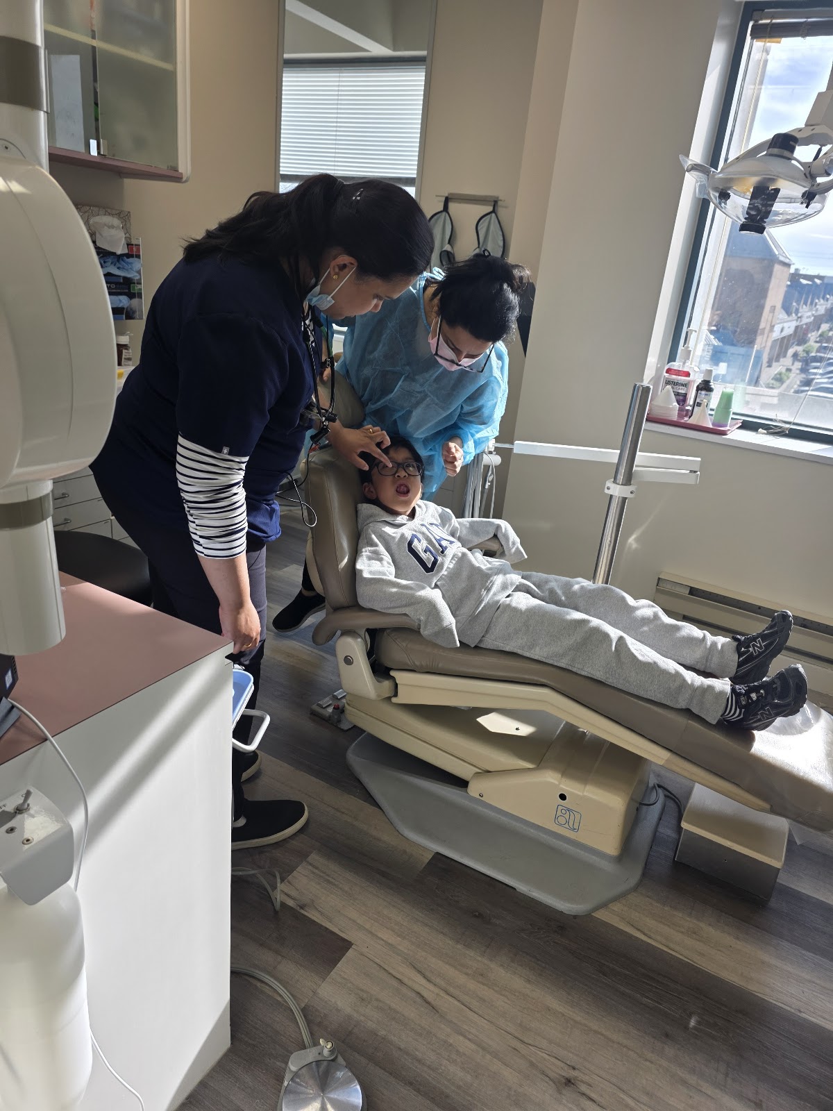 Ajax Dental Smiles dental clinic in Ajax - Photo 3