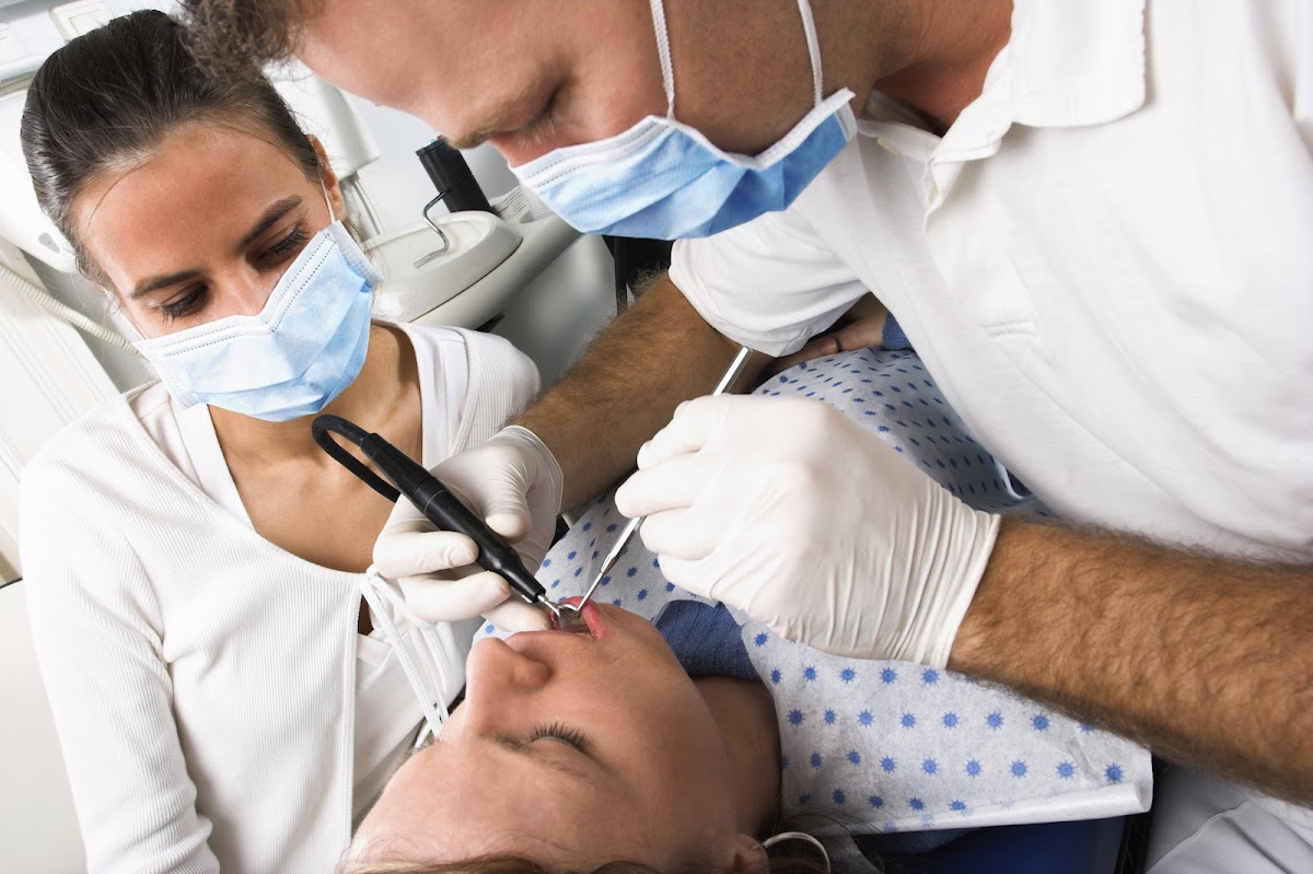 Neate Family Dental dental clinic in Victoria - Photo 4