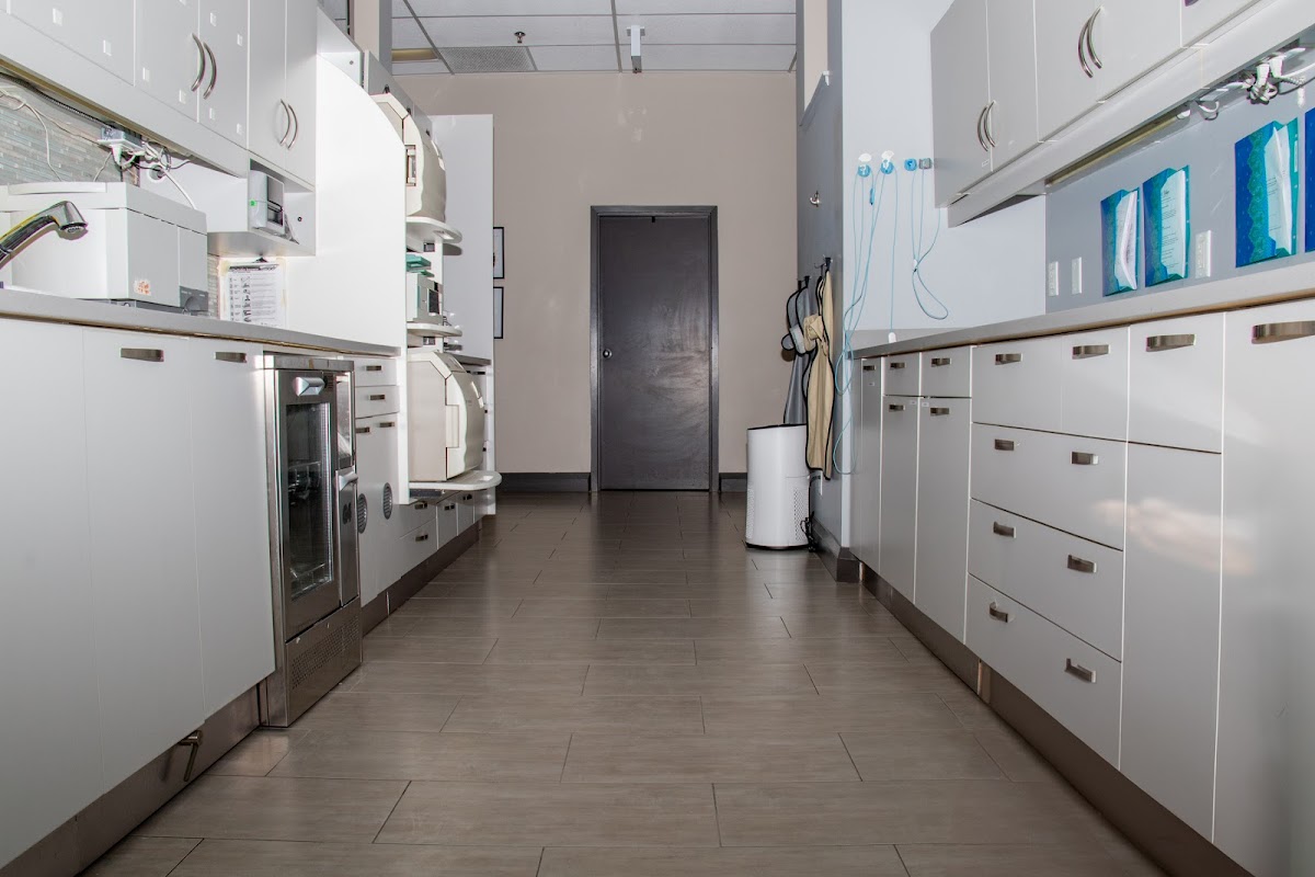 East Village Dental Centre dental clinic in Oshawa - Photo 5
