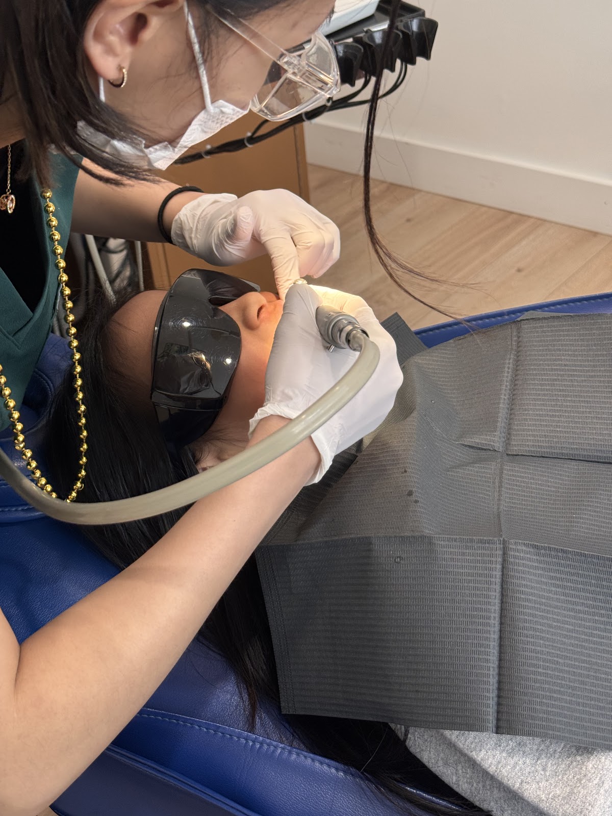 Hello Dental dental clinic in Victoria - Photo 2