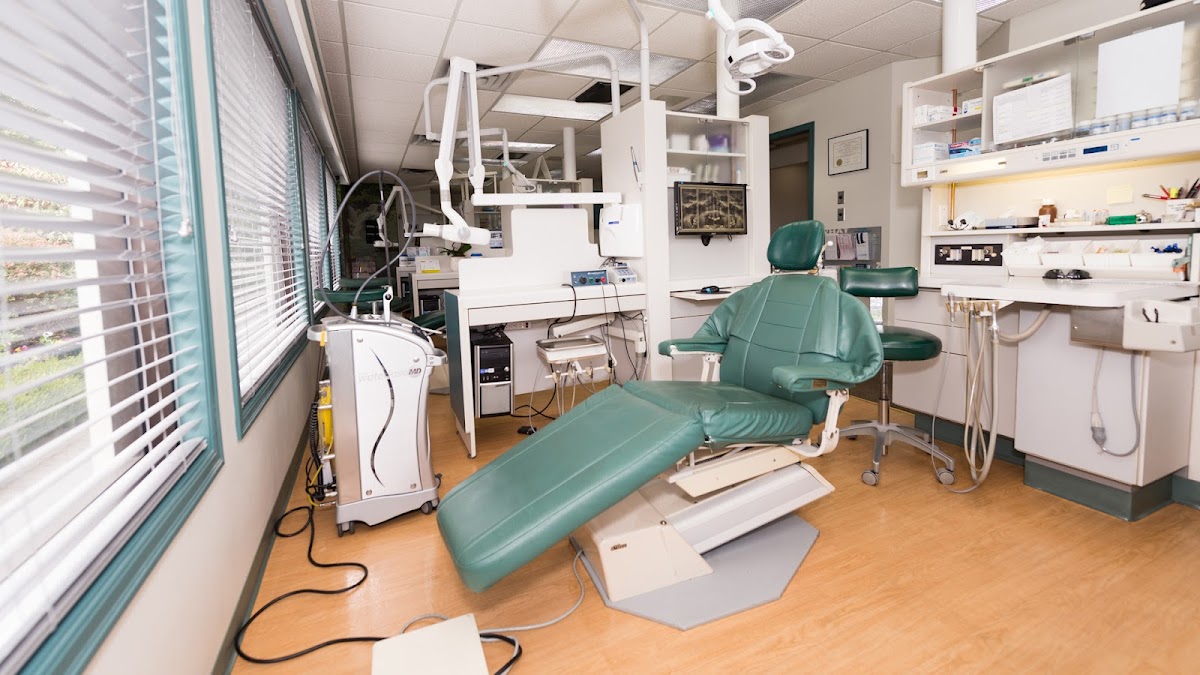 Sherwood Family Dental Clinic dental clinic in Victoria - Photo 1