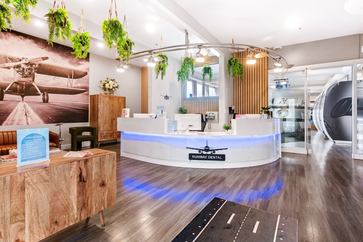 Runway Dental dental clinic in Sidney - Photo 2