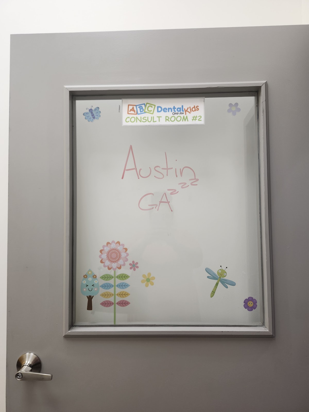 ABC Dental Only for Kids dental clinic in St. Catharines - Photo 7