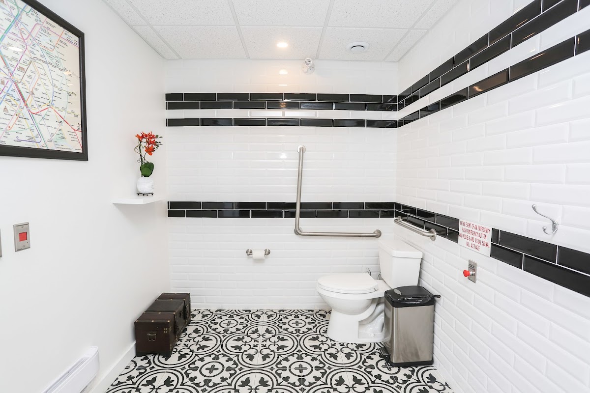 Charlton Dentistry dental clinic in Hamilton - Photo 3