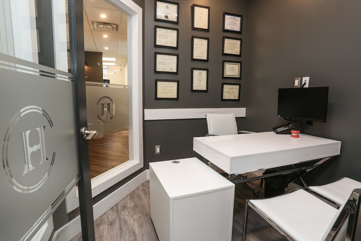 Charlton Dentistry dental clinic in Hamilton - Photo 5