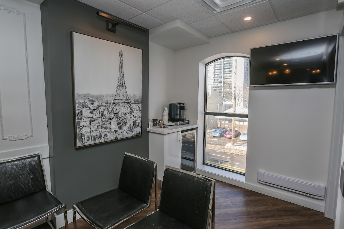 Charlton Dentistry dental clinic in Hamilton - Photo 6