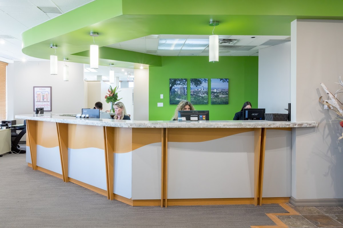 Downtown Dental of Hamilton dental clinic in Hamilton - Photo 1