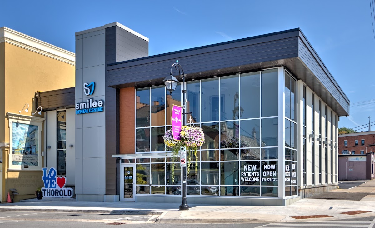Smilee Dental Centre dental clinic in Thorold - Photo 2
