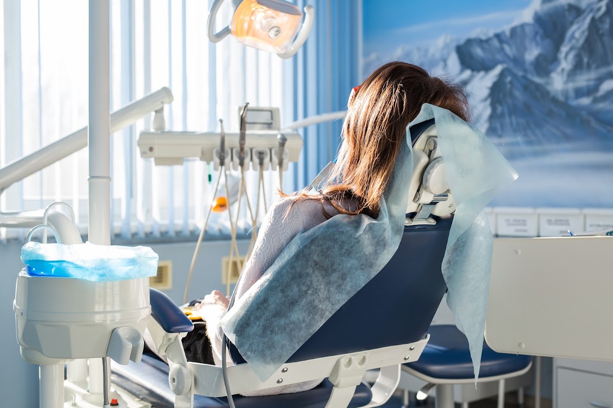 Smilee Dental Centre dental clinic in Thorold - Photo 5