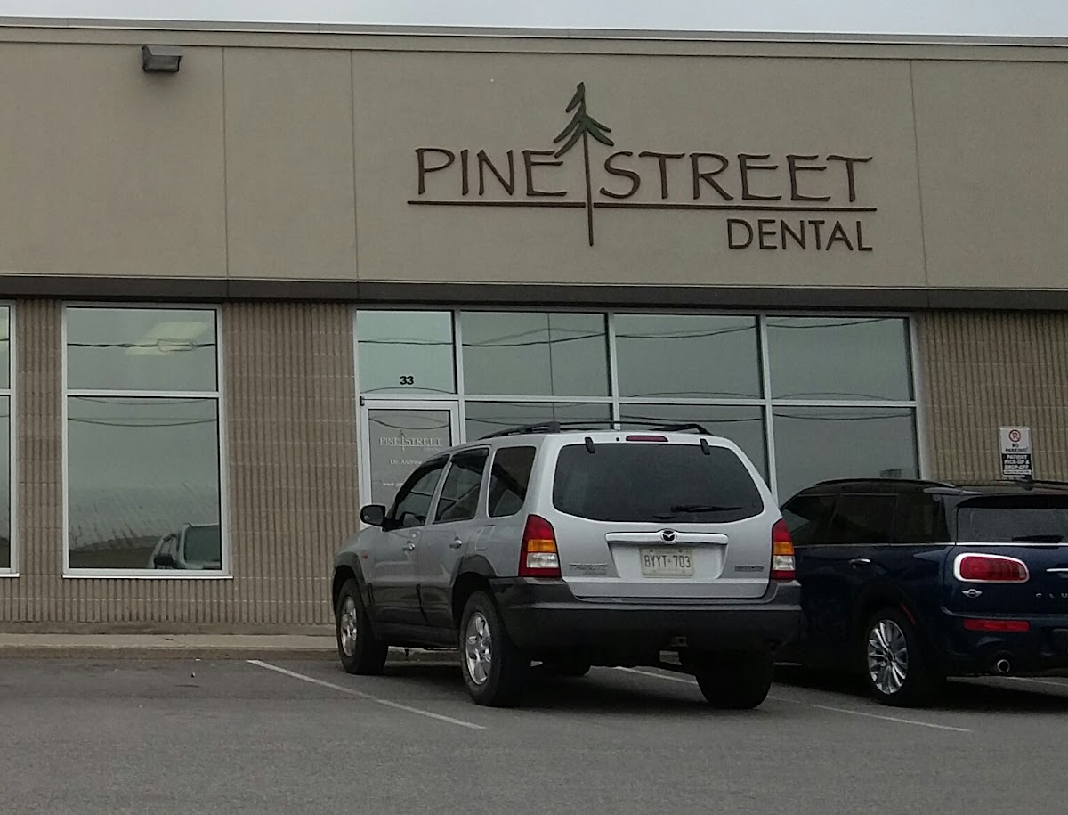 Smilee Dental Centre dental clinic in Thorold - Photo 10