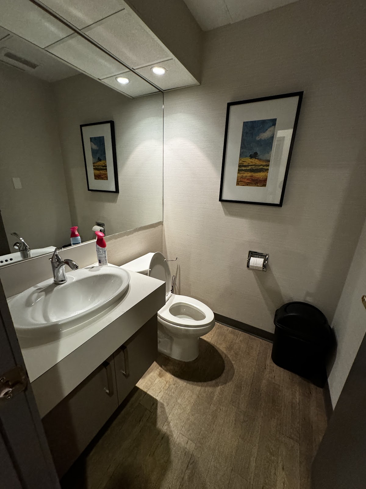 Capilano Mall Dental Centre dental clinic in North Vancouver - Photo 6