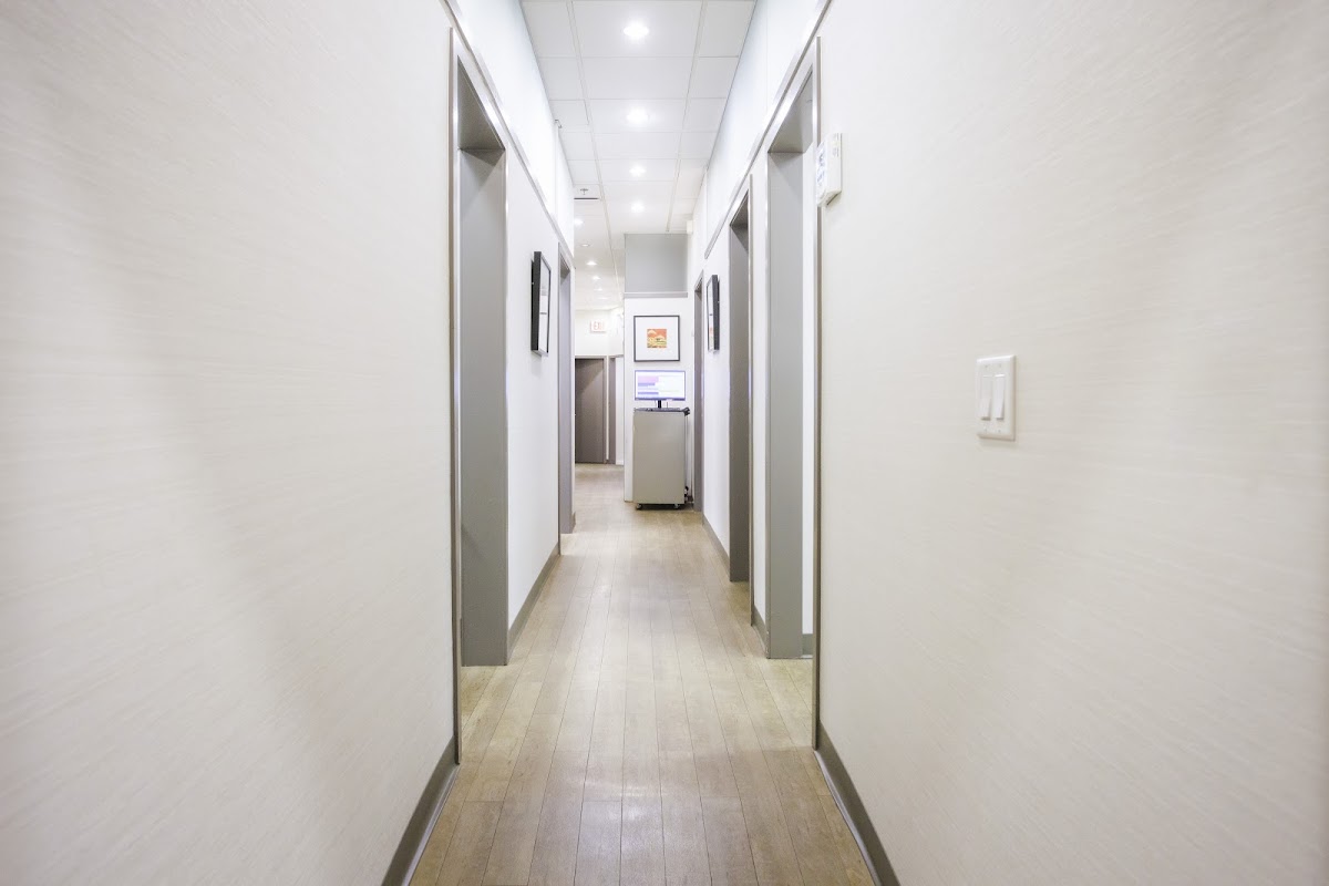 Capilano Mall Dental Centre dental clinic in North Vancouver - Photo 7