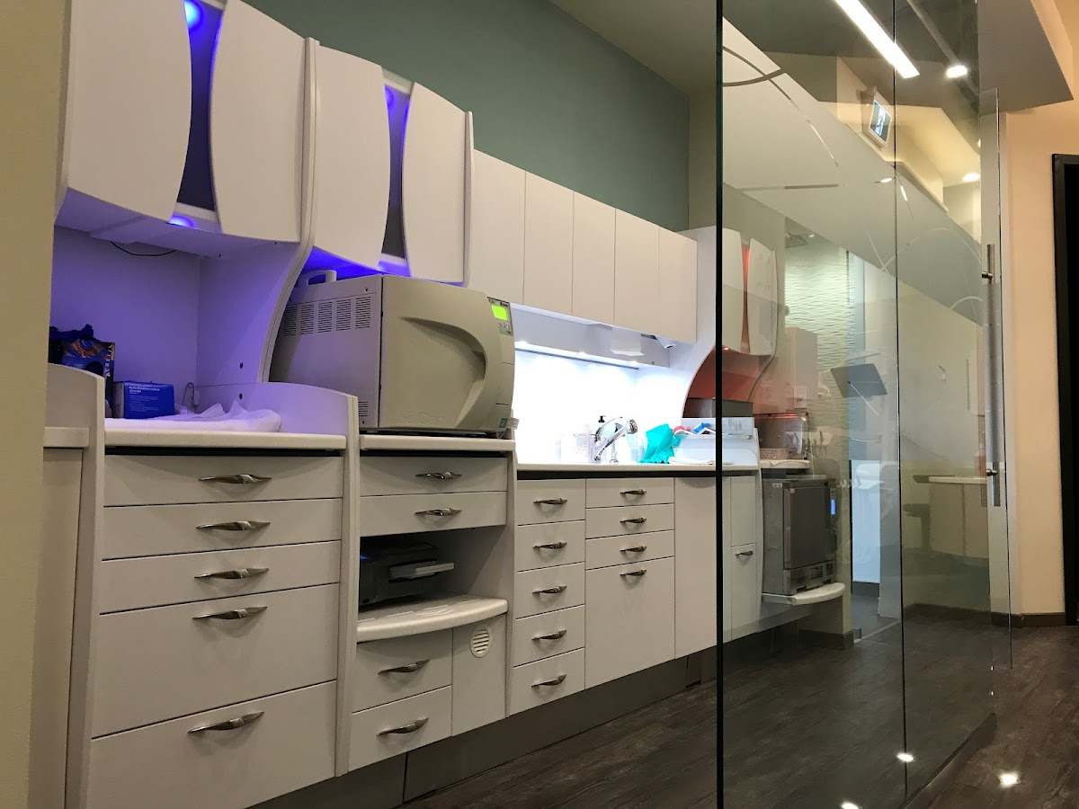 Bayside Family Dentistry dental clinic in West Vancouver - Photo 3