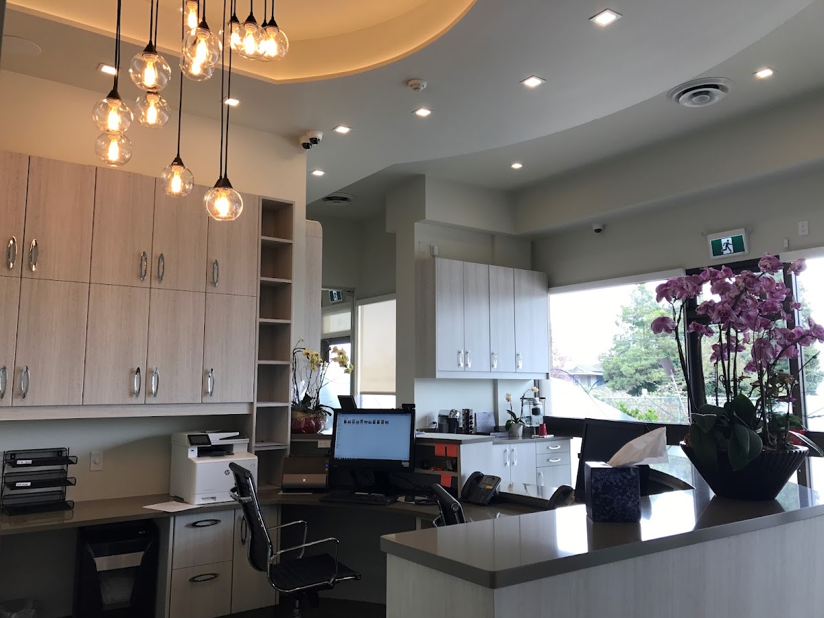 Bayside Family Dentistry dental clinic in West Vancouver - Photo 5