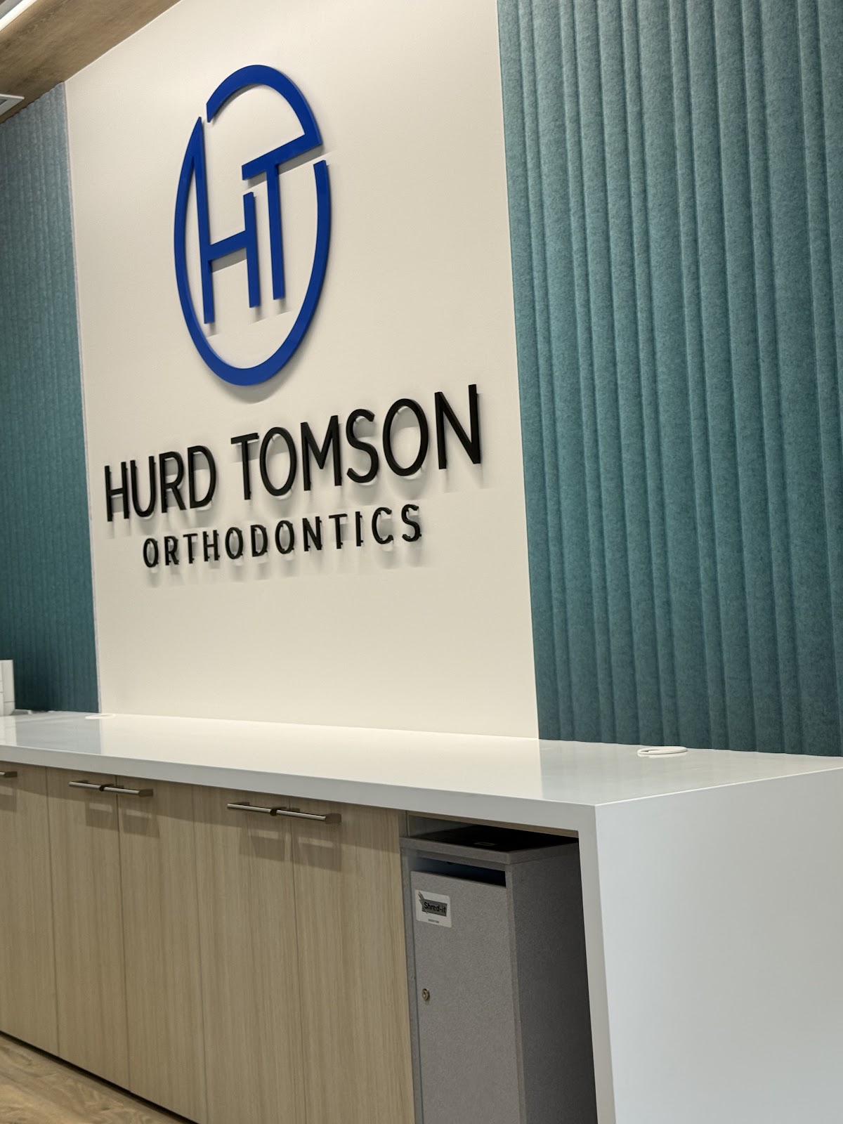 Hurd Tomson Orthodontics dental clinic in Burlington - Photo 3