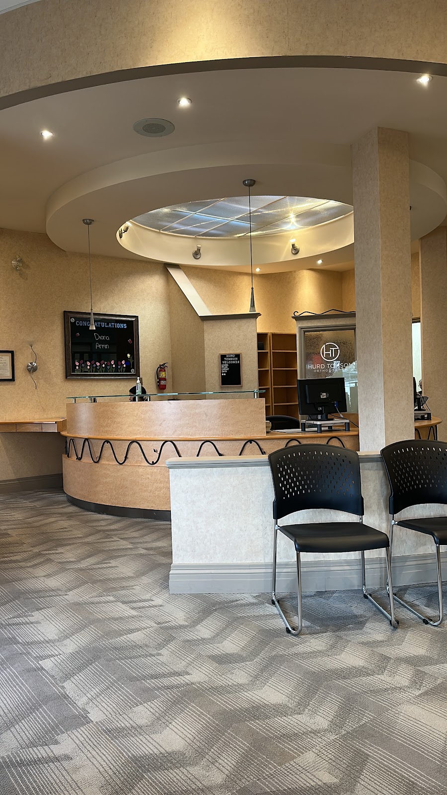 Hurd Tomson Orthodontics dental clinic in Burlington - Photo 5