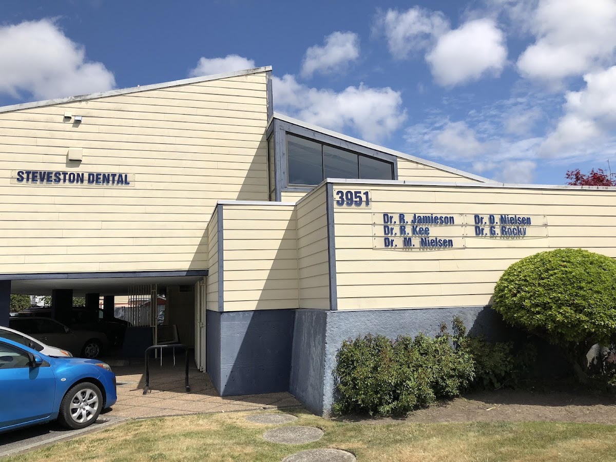 Steveston Dental Care dental clinic in Richmond - Photo 2