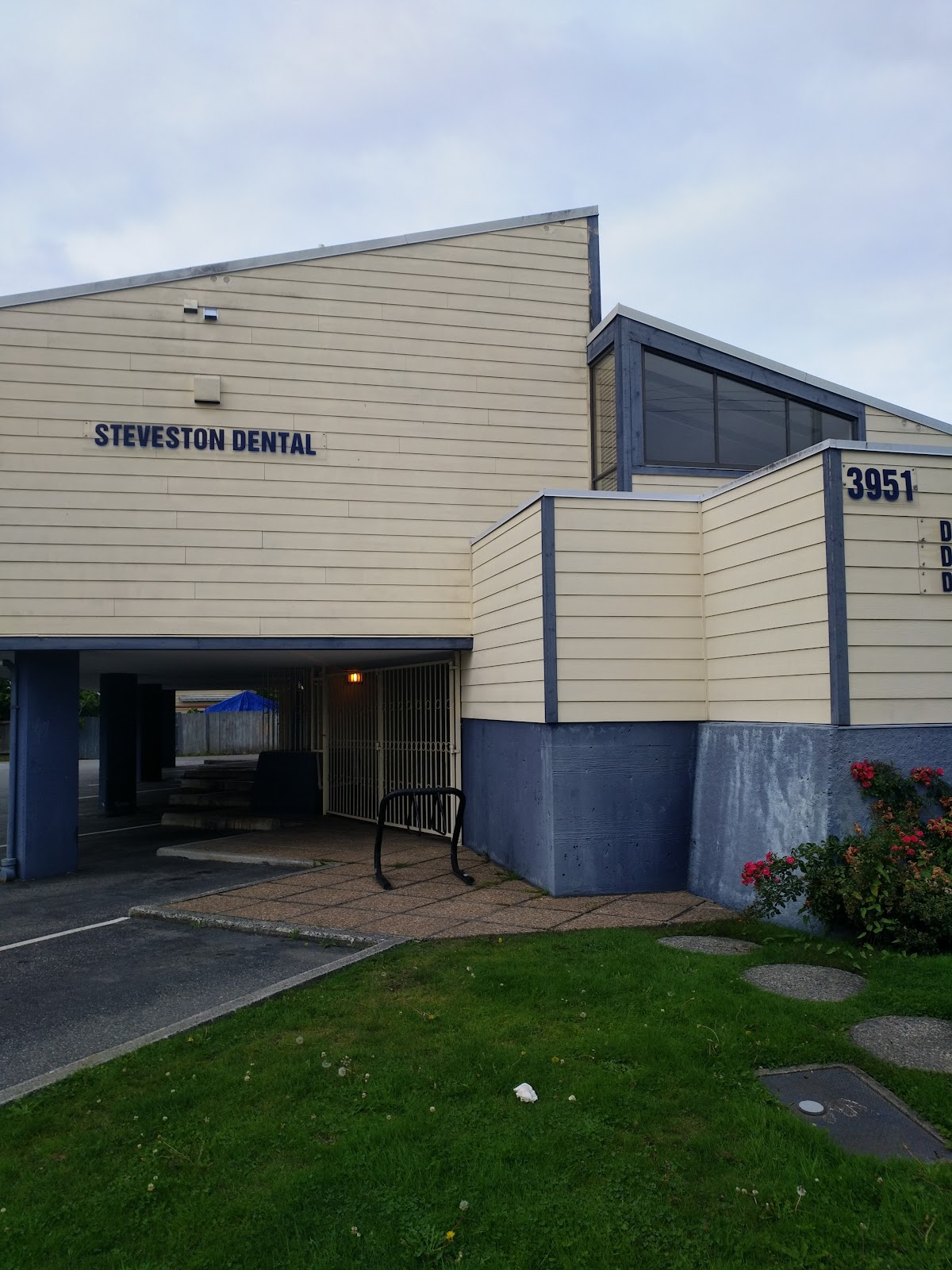 Steveston Dental Care dental clinic in Richmond - Photo 10