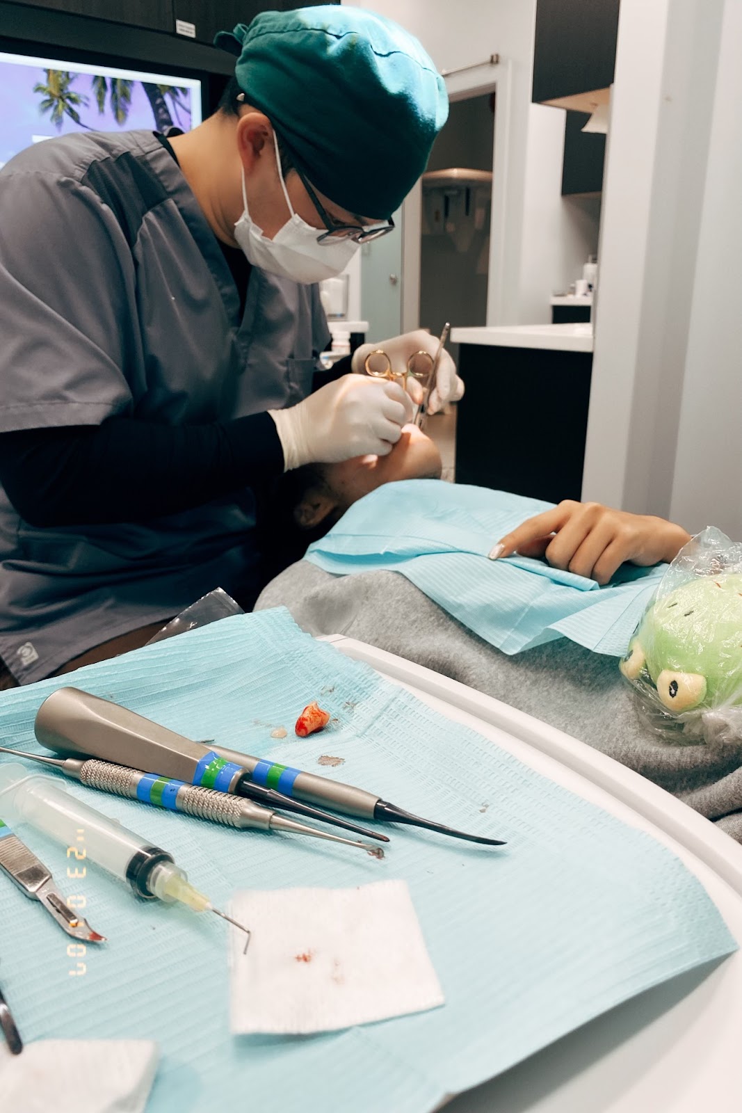 e Pro Dental 德安牙科 dental clinic in Richmond - Photo 6