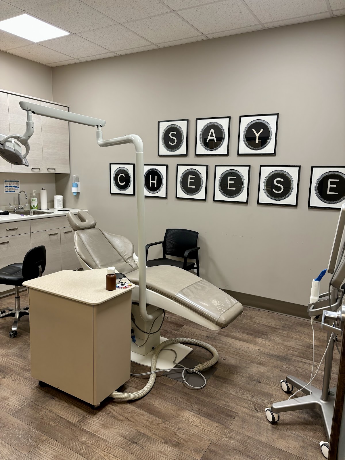 Meldrum Orthodontics dental clinic in Georgetown - Photo 7