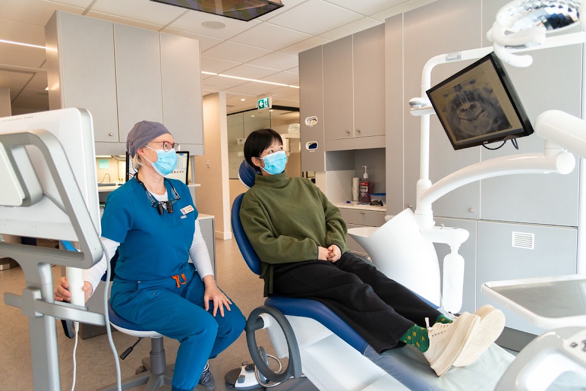 Campus Dentists dental clinic in Vancouver - Photo 2