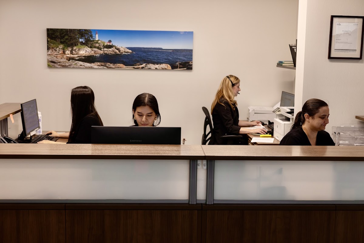 Ardent Dental dental clinic in North Vancouver - Photo 4