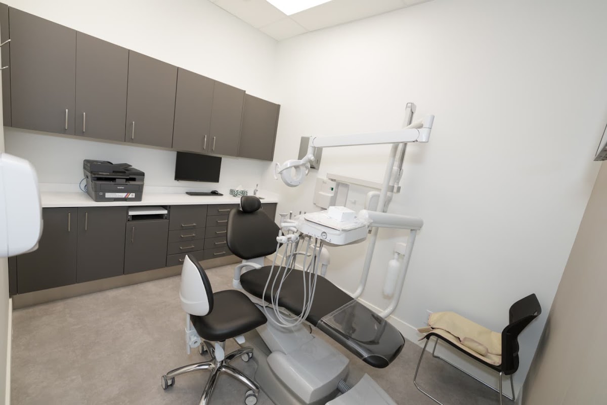 Simcoe North Dental Oshawa dental clinic in Oshawa - Photo 2