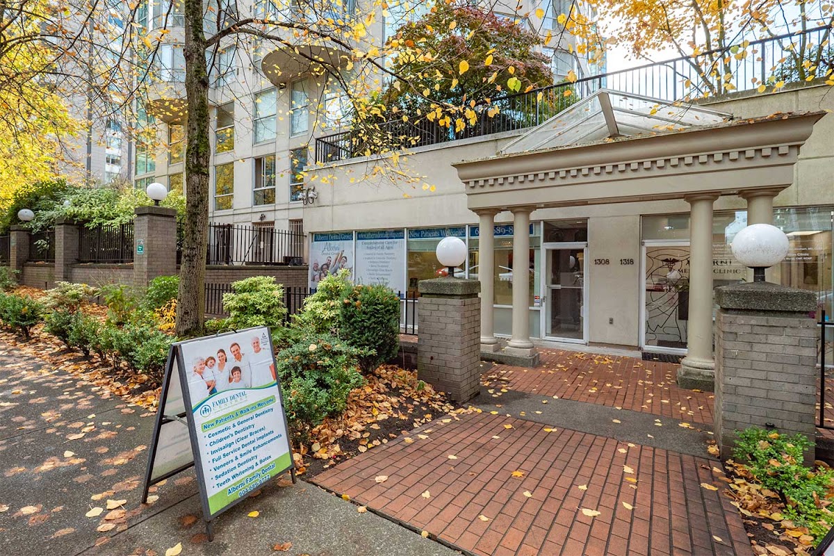 Alberni Family Dental dental clinic in Vancouver - Photo 4