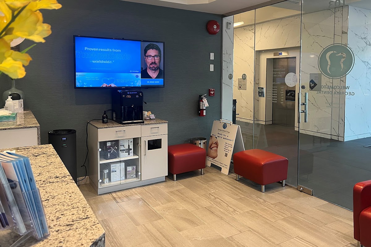 Georgia Dental Group dental clinic in Vancouver - Photo 1