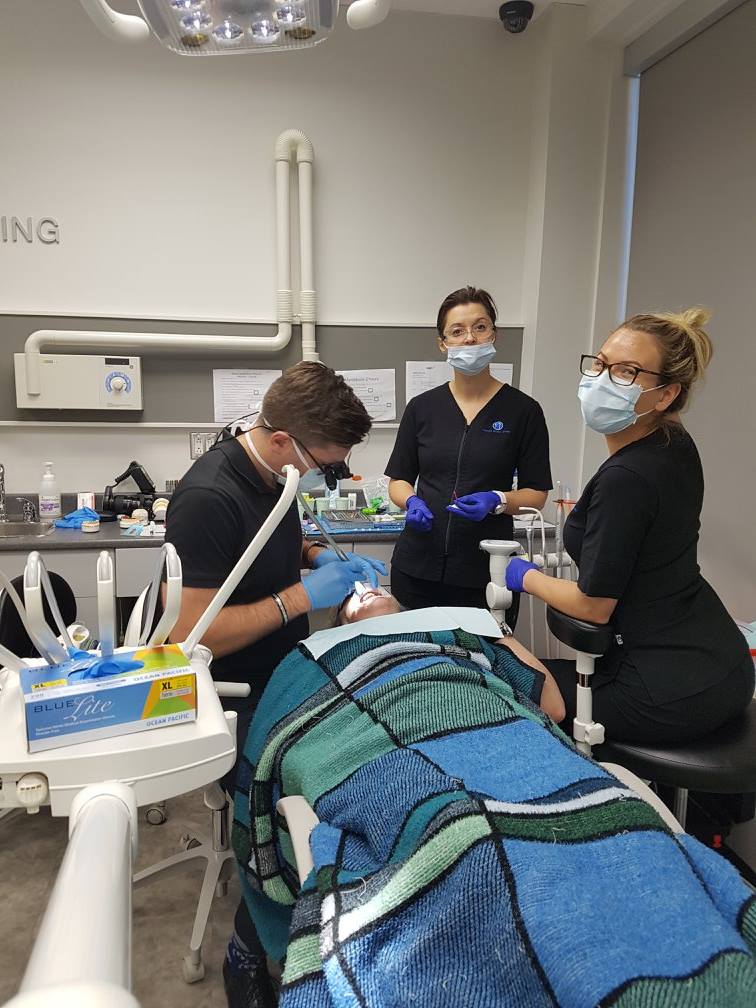 Georgia Dental Group dental clinic in Vancouver - Photo 7
