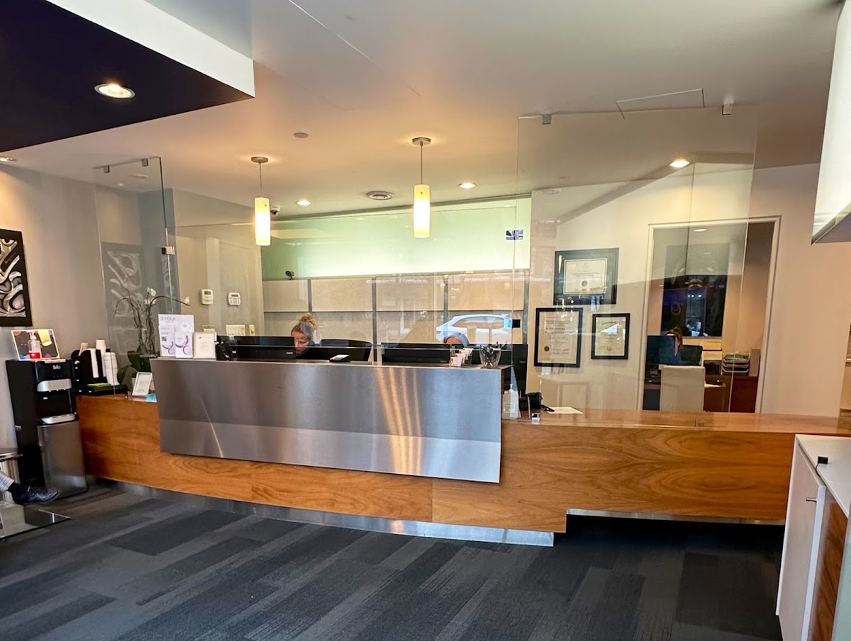 Wall Centre Dental dental clinic in Vancouver - Photo 4