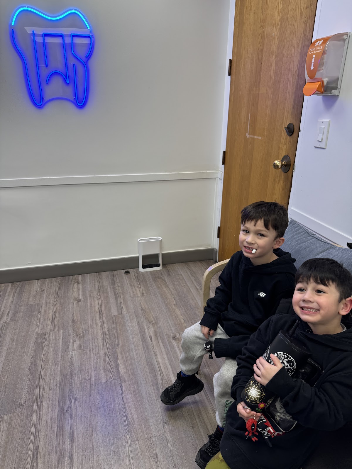 Vancouver Dental Studio (10th Floor) dental clinic in Vancouver - Photo 7