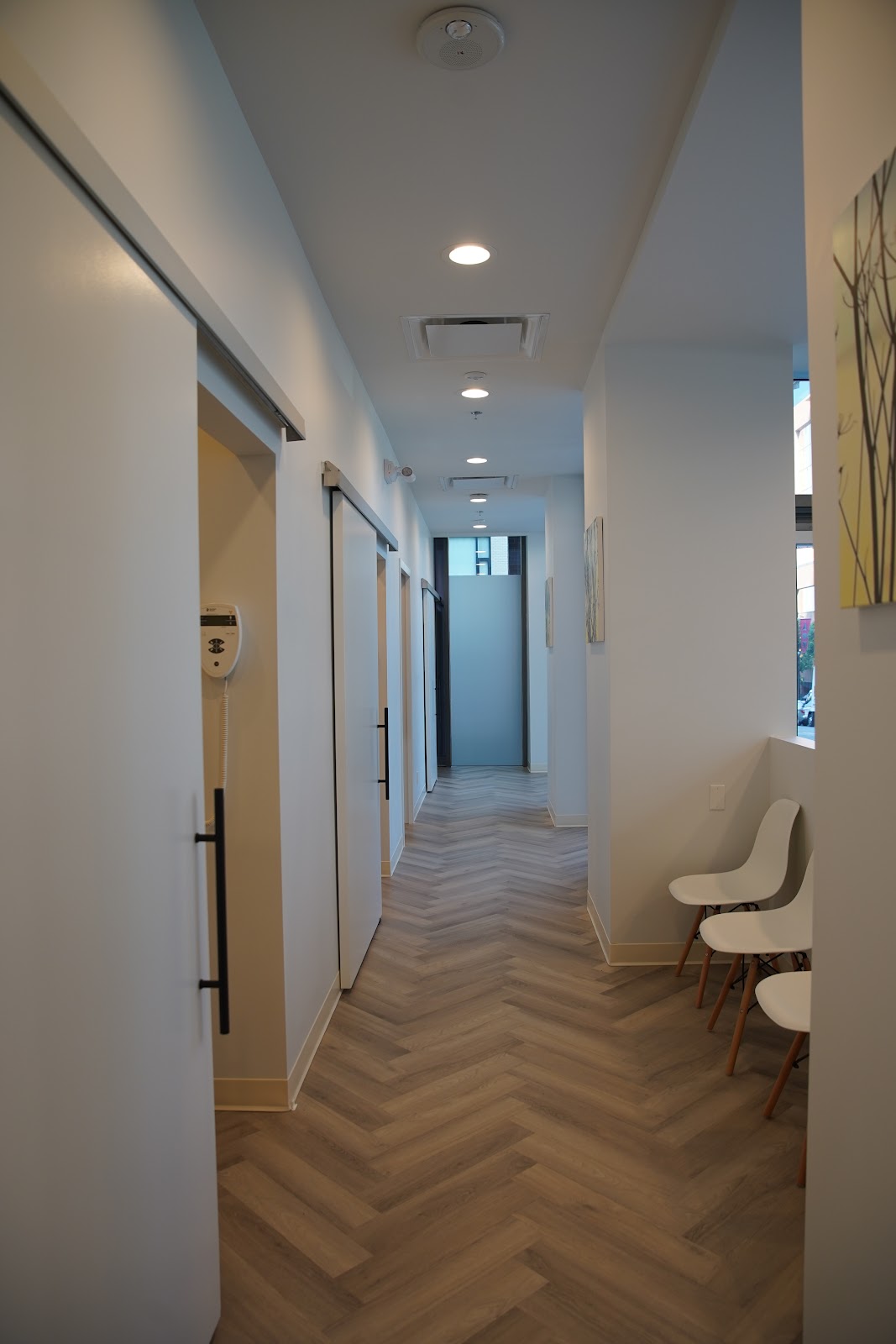 Hudson Place Dental dental clinic in Victoria - Photo 8