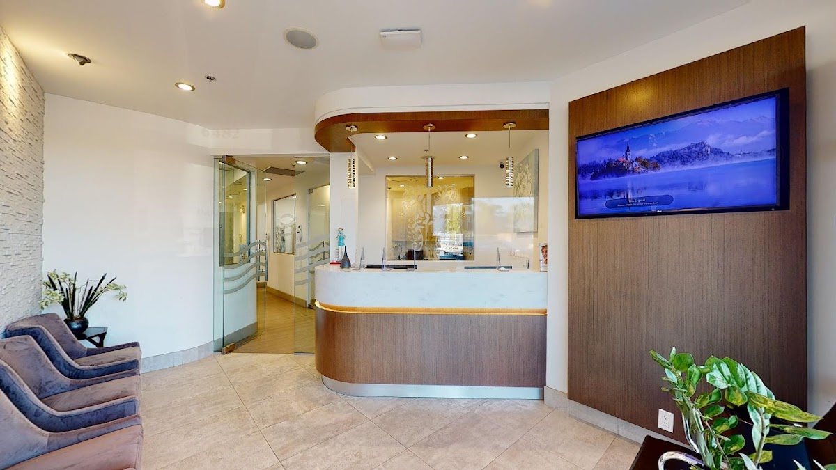 Imagine Dental Group dental clinic in Vancouver - Photo 1