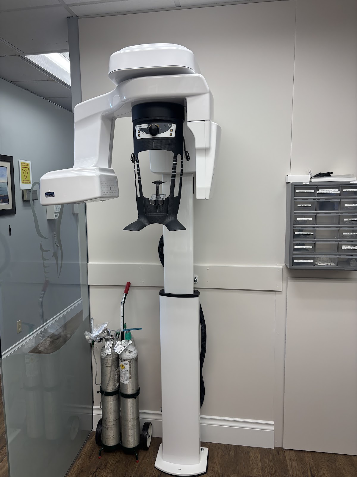 Coastline Dental dental clinic in Victoria - Photo 9