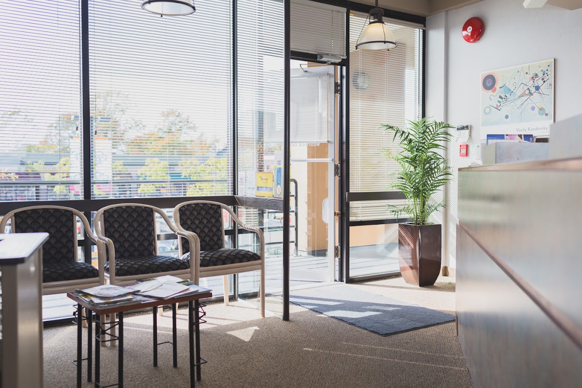 Vic West Dentistry dental clinic in Victoria - Photo 4