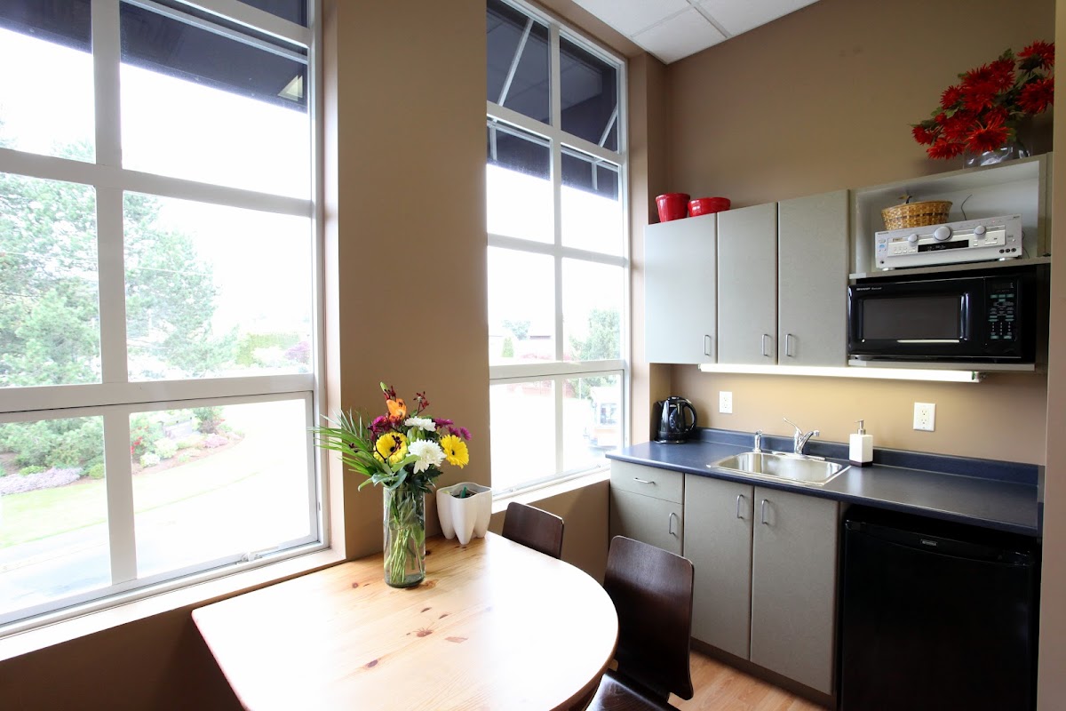 Peninsula Dental dental clinic in Saanichton - Photo 10