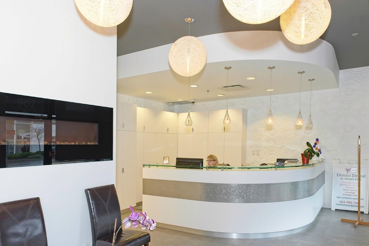 District Dental dental clinic in North Vancouver - Photo 5