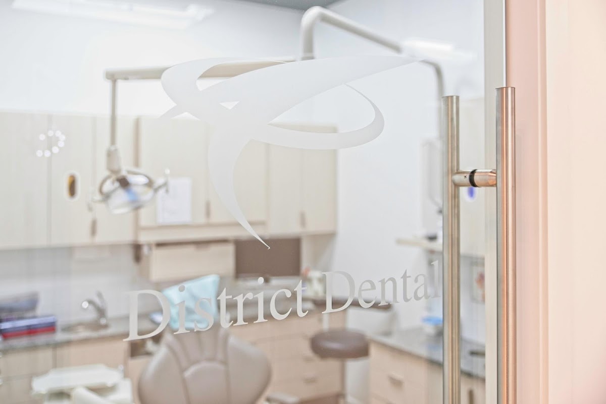 District Dental dental clinic in North Vancouver - Photo 10