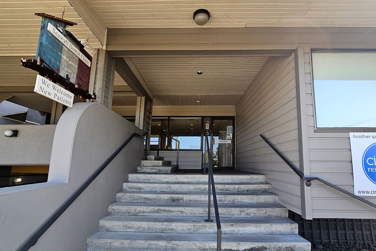 Seawall Dental dental clinic in West Vancouver - Photo 8