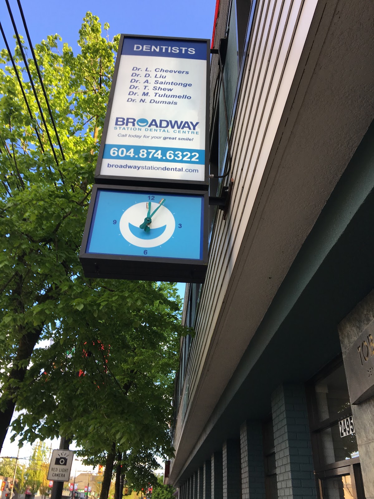 Broadway Station Dental dental clinic in Vancouver - Photo 6