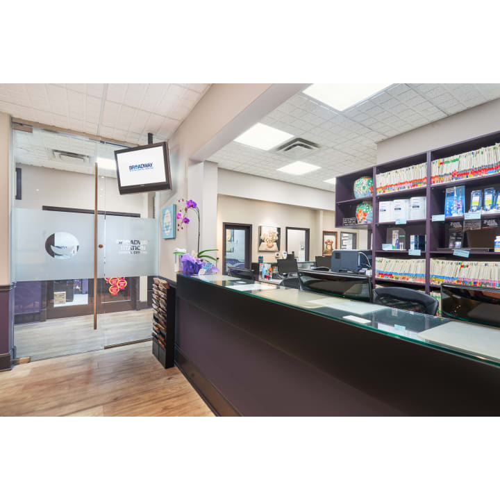 Broadway Station Dental dental clinic in Vancouver - Photo 10