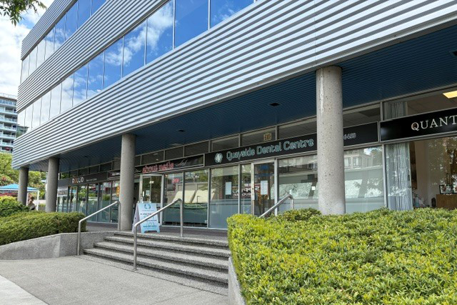Quayside Dental Centre dental clinic in North Vancouver - Photo 9