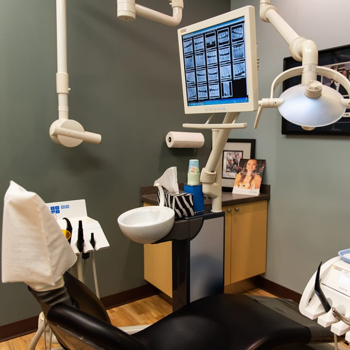 Marine Way Dental dental clinic in Burnaby - Photo 1