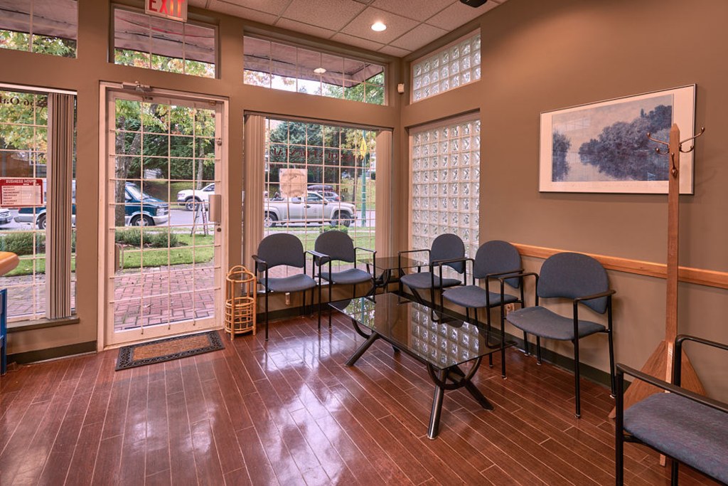 Oakmount Dental Burnaby dental clinic in Burnaby - Photo 3