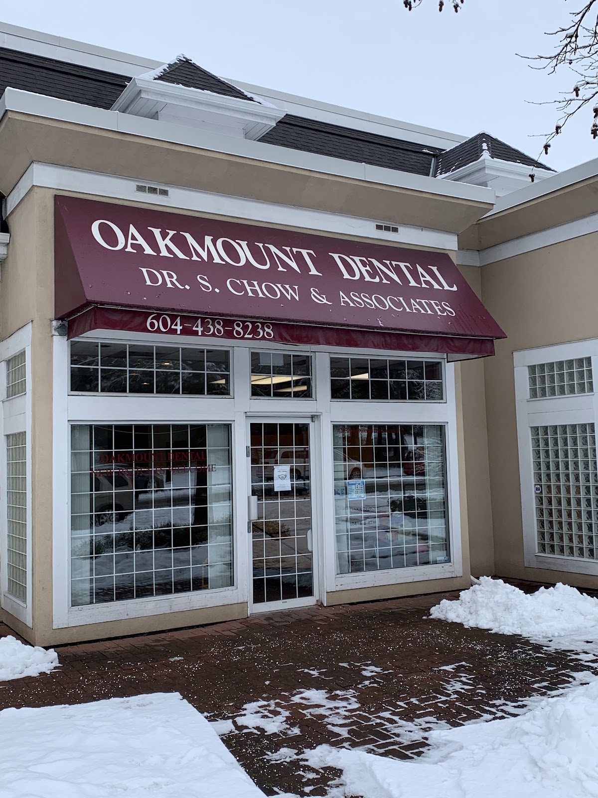 Oakmount Dental Burnaby dental clinic in Burnaby - Photo 6