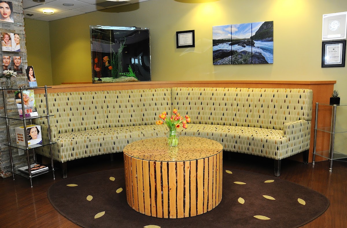 Canyon Dental Centre - North Vancouver dental clinic in North Vancouver - Photo 1